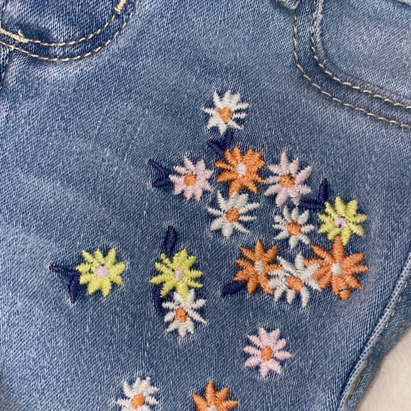 Carter's babygirl 9m jean & sweater set with flowers - Picture 7 of 8